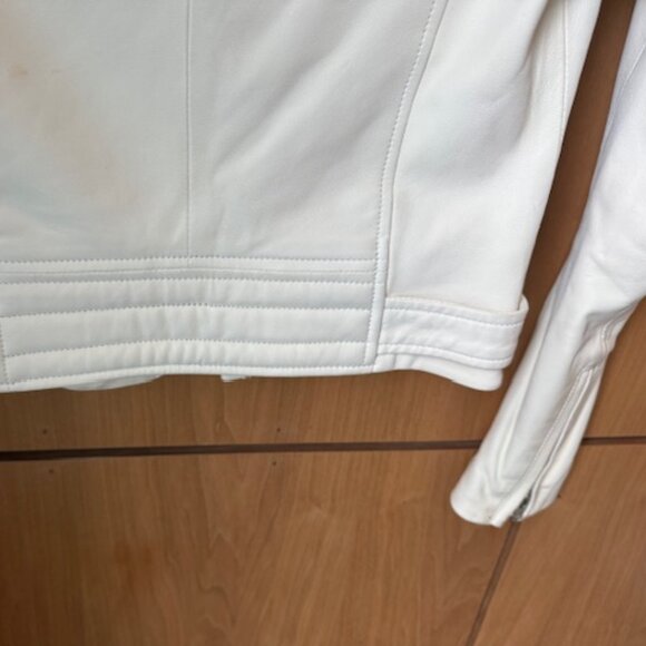 Pre-Loved IRO Cream Lamb Leather Motorcycle Jacket - EU 36 or XS - Picture 9 of 10
